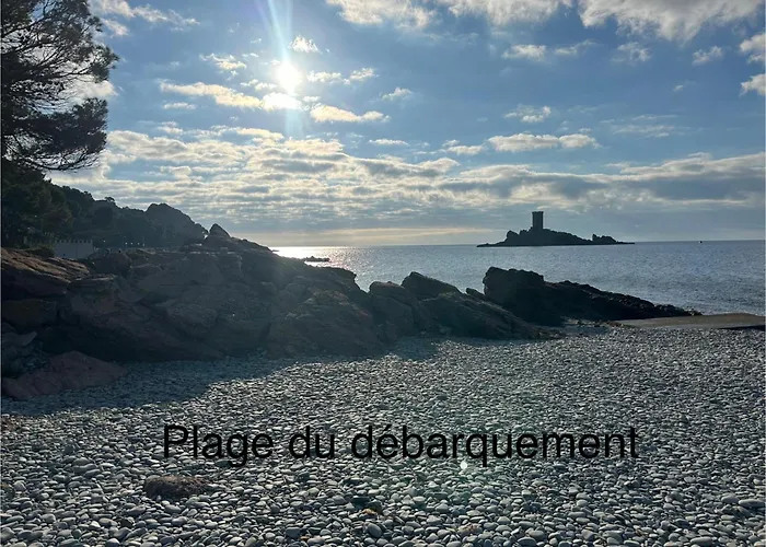 Superbe studio 4/5 pers dans résidence cap esterel